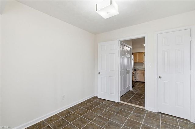 9 Madrone PL, Hampton, VA 23666