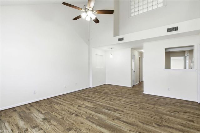 9 Madrone PL, Hampton, VA 23666