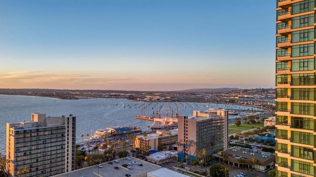 1205 Pacific Hwy 2002, San Diego, CA 92101