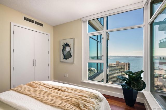 1205 Pacific Hwy 2002, San Diego, CA 92101