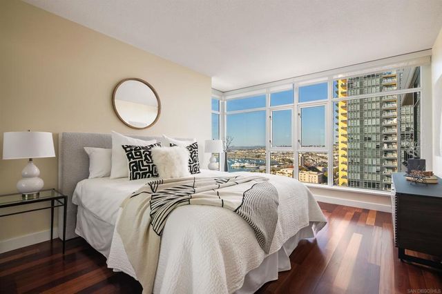 1205 Pacific Hwy 2002, San Diego, CA 92101