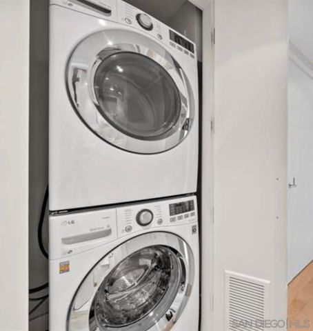 1205 Pacific Hwy 2002, San Diego, CA 92101