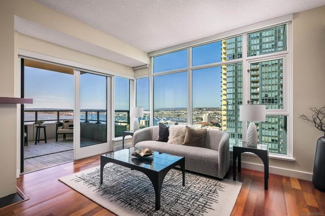 1205 Pacific Hwy 2002, San Diego, CA 92101