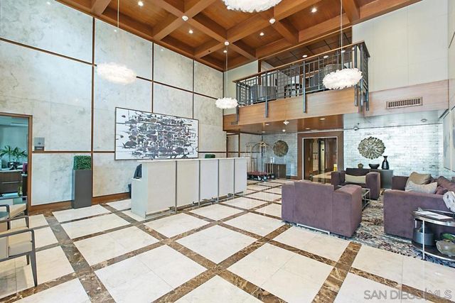 1205 Pacific Hwy 2002, San Diego, CA 92101