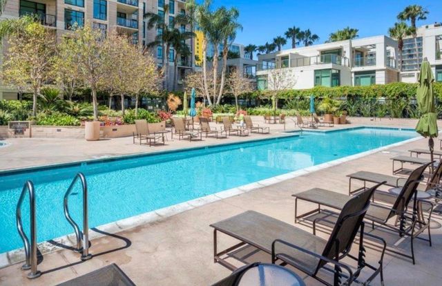 1205 Pacific Hwy 2002, San Diego, CA 92101