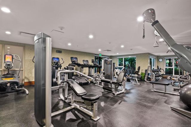 1205 Pacific Hwy 2002, San Diego, CA 92101