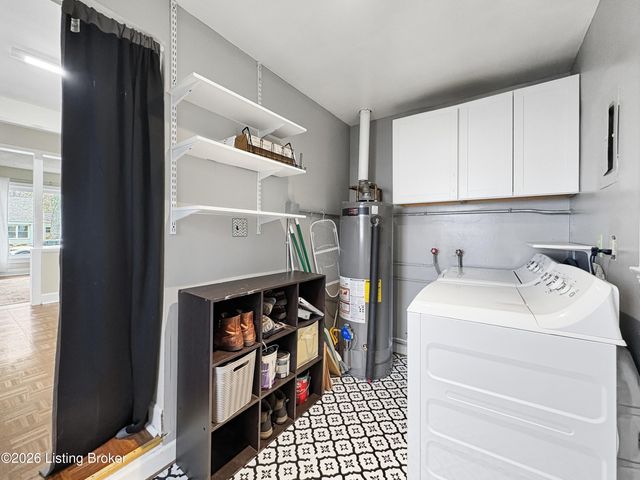 226 Kenoak Dr, Louisville, KY 40214