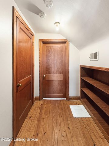 226 Kenoak Dr, Louisville, KY 40214