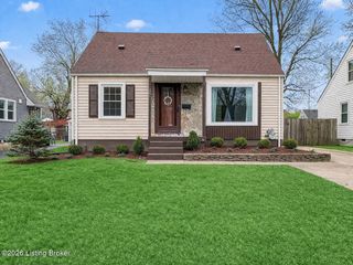 226 Kenoak Dr, Louisville, KY 40214
