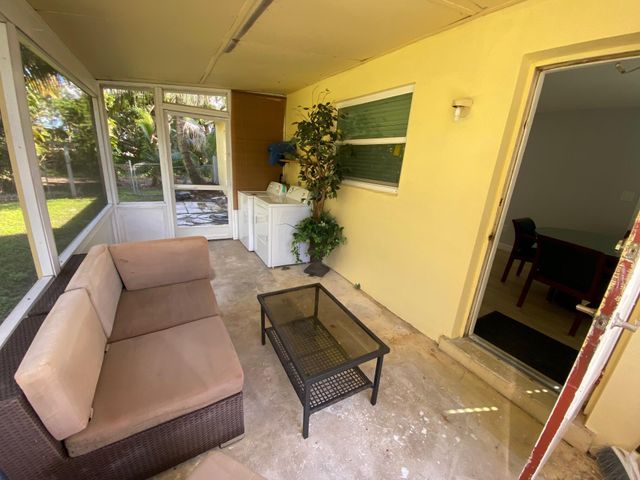 9015 Twig Road, Wellington, FL 33467