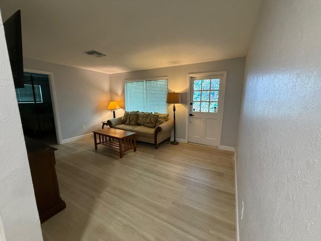 9015 Twig Road, Wellington, FL 33467