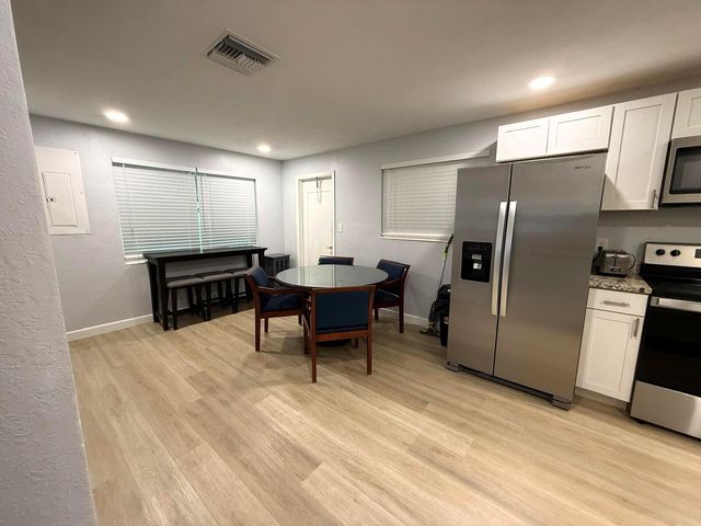 9015 Twig Road, Wellington, FL 33467
