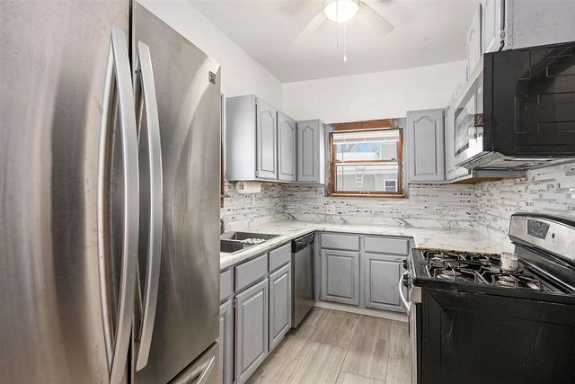 926 Washburn Avenue, Kalamazoo, MI 49048