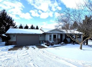 1051 N Lake George Road, Attica Township, MI 48412