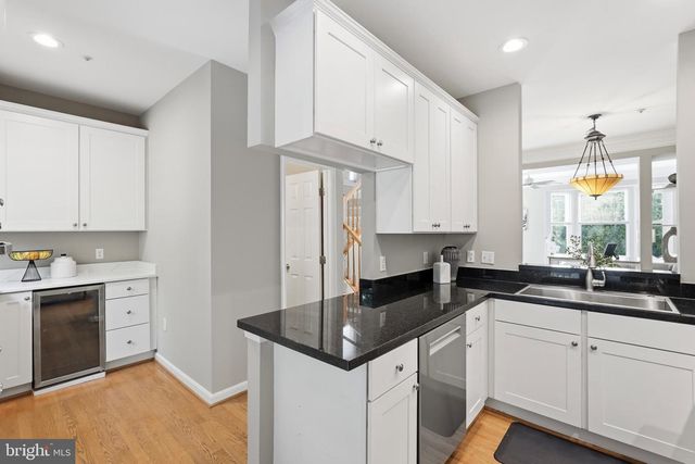 3298 MOUNT VERNON AVE, Alexandria, VA 22305
