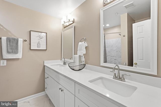 3298 MOUNT VERNON AVE, Alexandria, VA 22305