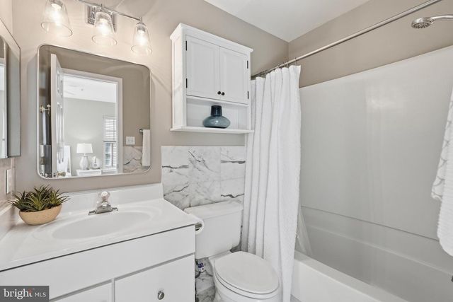 3298 MOUNT VERNON AVE, Alexandria, VA 22305