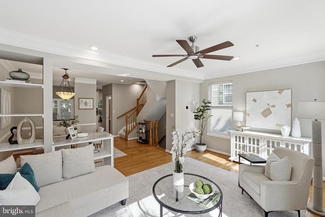 3298 MOUNT VERNON AVE, Alexandria, VA 22305