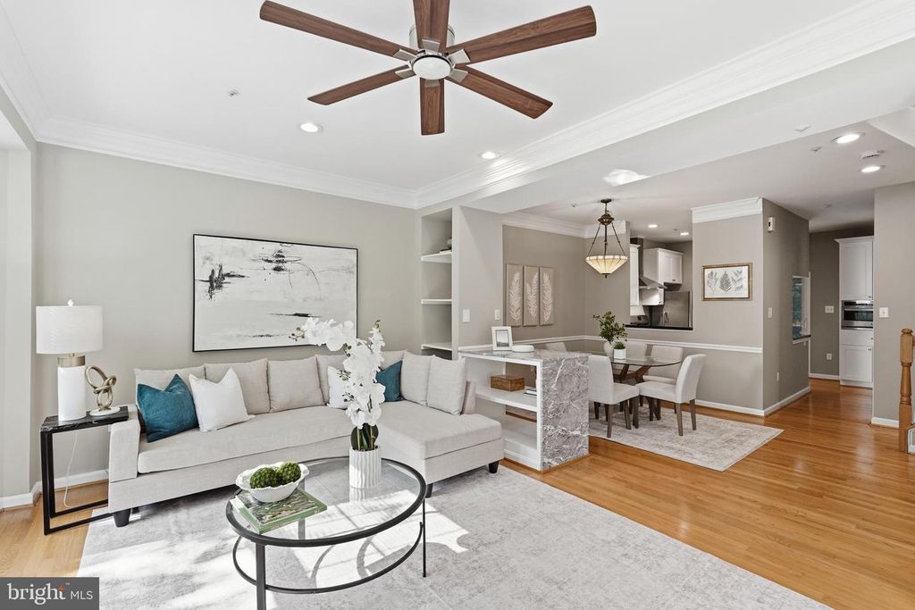 3298 MOUNT VERNON AVE, Alexandria, VA 22305