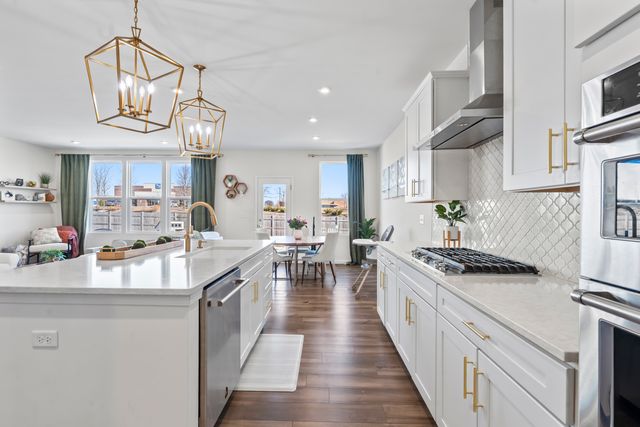 3211 Semple Way, Mundelein, IL 60060