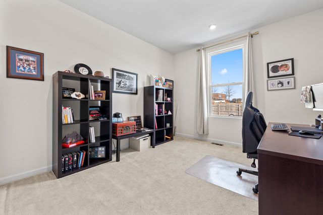 3211 Semple Way, Mundelein, IL 60060