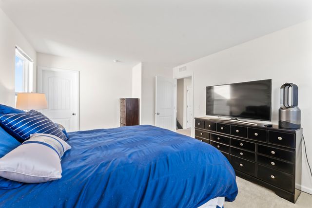 3211 Semple Way, Mundelein, IL 60060