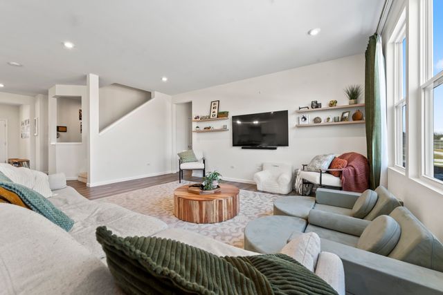 3211 Semple Way, Mundelein, IL 60060