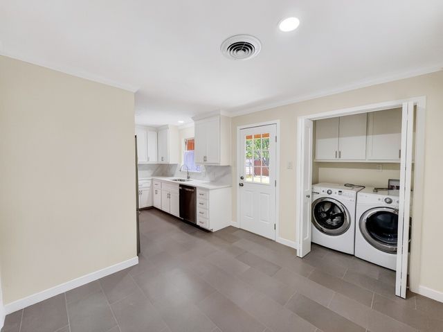 4328 Bonham Street, Dallas, TX 75229