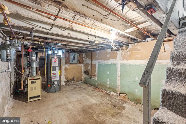 50 PINE ST, Beverly, NJ 08010