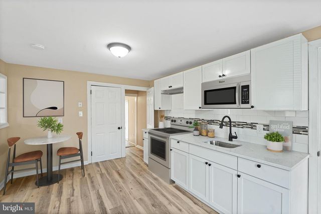 50 PINE ST, Beverly, NJ 08010