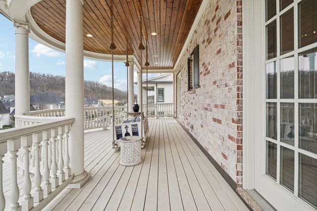 813 Stonewater Blvd, Franklin, TN 37064