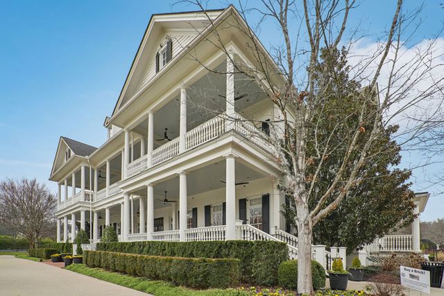 813 Stonewater Blvd, Franklin, TN 37064