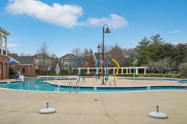 813 Stonewater Blvd, Franklin, TN 37064