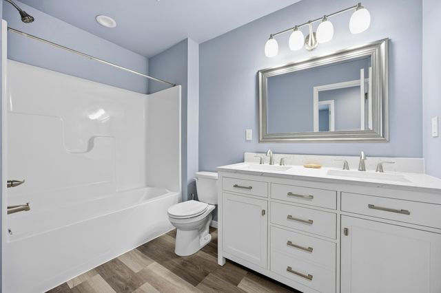 3429 18th Street S, Moorhead, MN 56560