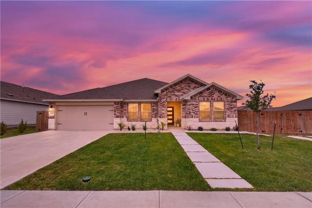2702 Martell St, Corpus Christi, TX 78415