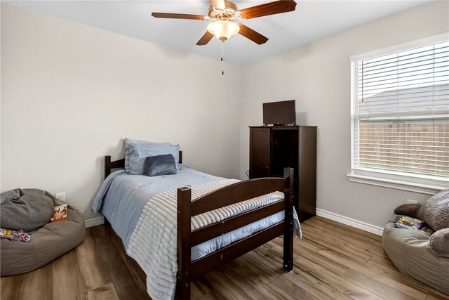 2702 Martell St, Corpus Christi, TX 78415