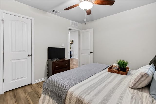 2702 Martell St, Corpus Christi, TX 78415