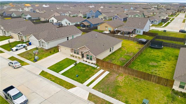 2702 Martell St, Corpus Christi, TX 78415
