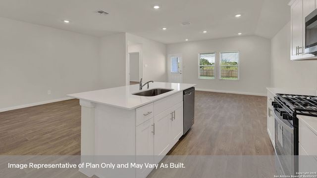 300 YELLOWSTONE DRIVE, Kyle, TX 78640