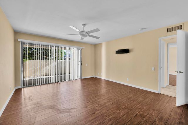 1484 Versailles Drive, Palm Springs, CA 92264