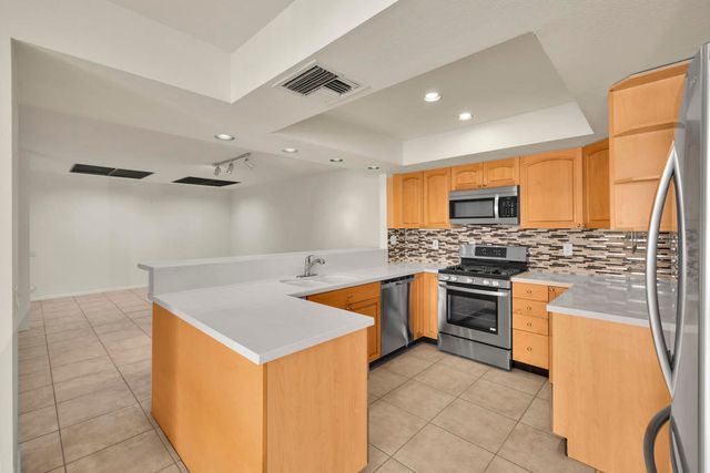 1484 Versailles Drive, Palm Springs, CA 92264