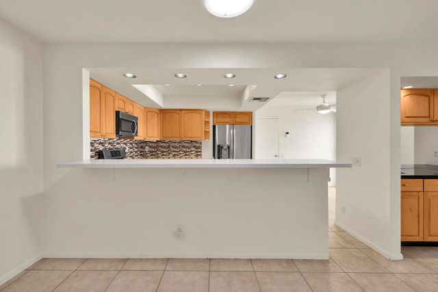 1484 Versailles Drive, Palm Springs, CA 92264