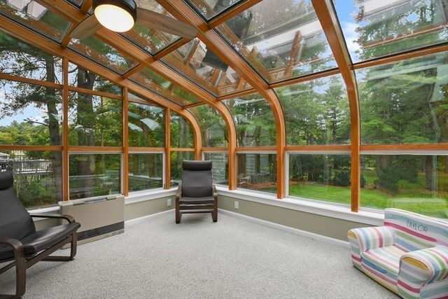 71 Causeway St, Hudson, MA 01749
