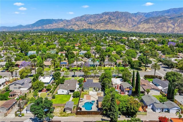 1772 Paloma St, Pasadena, CA 91104