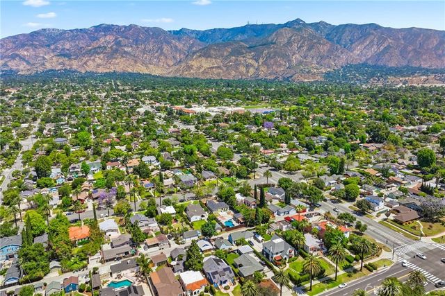 1772 Paloma St, Pasadena, CA 91104