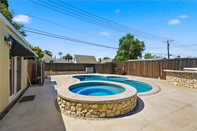 1772 Paloma St, Pasadena, CA 91104
