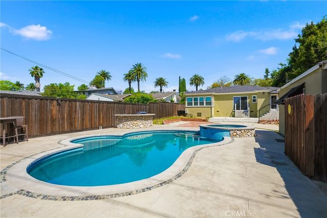 1772 Paloma St, Pasadena, CA 91104