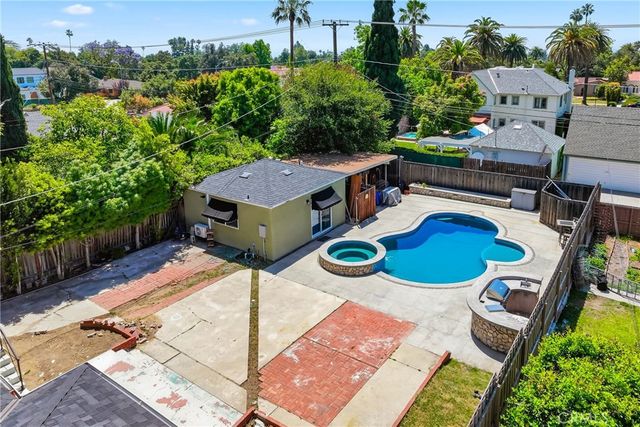 1772 Paloma St, Pasadena, CA 91104