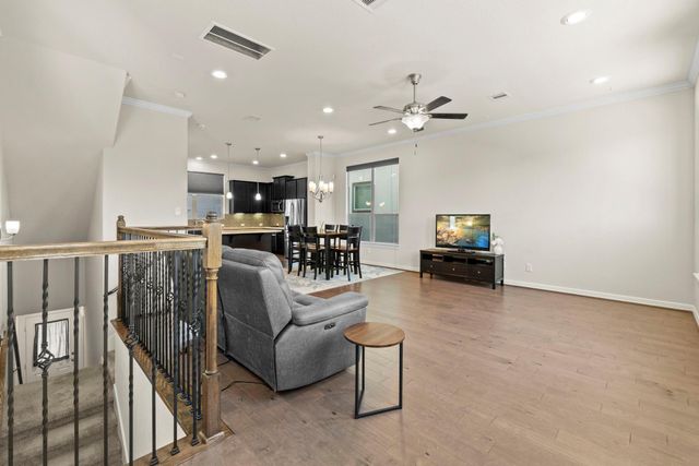 10822 Brittmoore Oaks Place, Houston, TX 77043