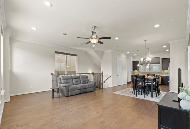 10822 Brittmoore Oaks Place, Houston, TX 77043